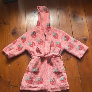 The styled collection x Madi Nelson kids strawberry robe